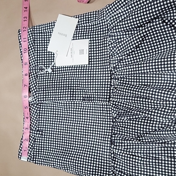 Bershka Size 4 Black and White Plaid Bubble / Balloon Mini Skirt NEW w/Tags! - Picture 5 of 11
